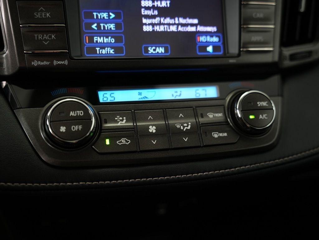 Toyota RAV4 AWD 4dr XLE (Natl) 2013