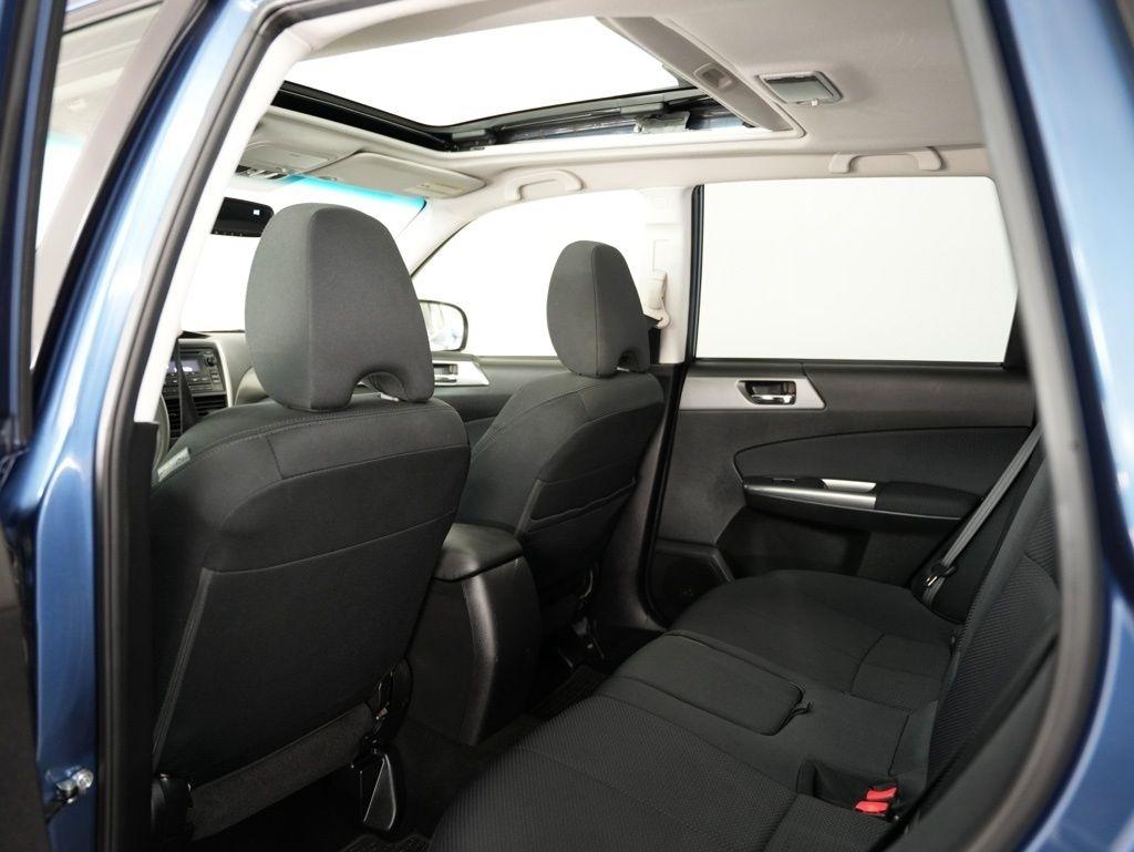 Subaru Forester 4dr Auto 2.5X Premium 2012