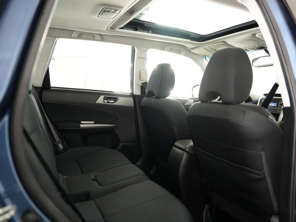 Subaru Forester 4dr Auto 2.5X Premium 2012