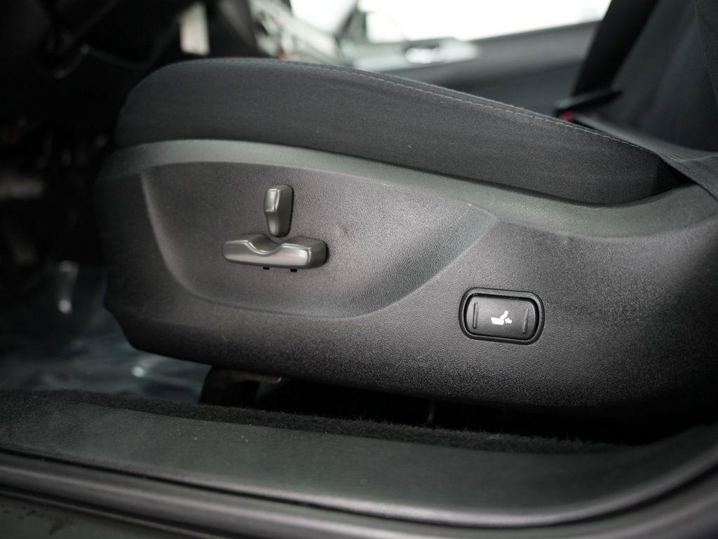 Subaru Forester 4dr Auto 2.5X Premium 2012