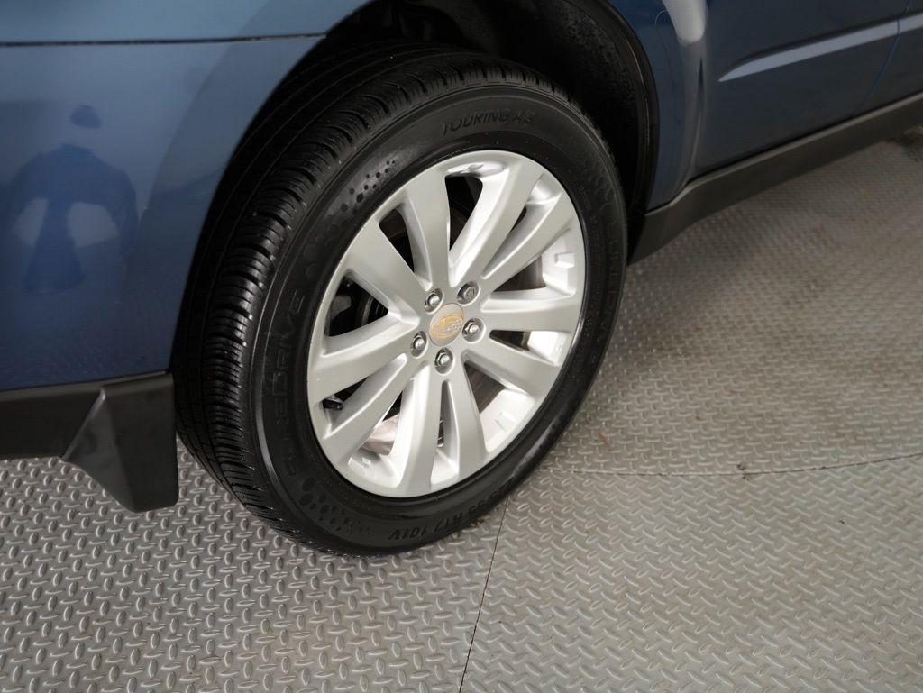 Subaru Forester 4dr Auto 2.5X Premium 2012