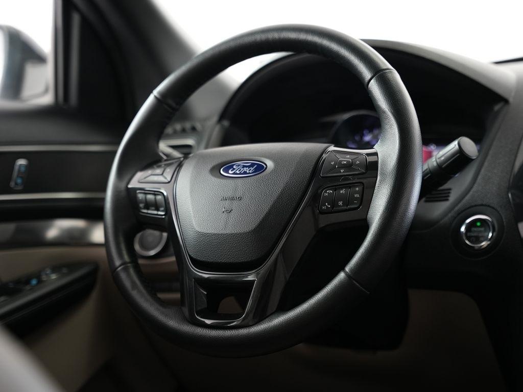 Ford Explorer XLT 4WD 2018