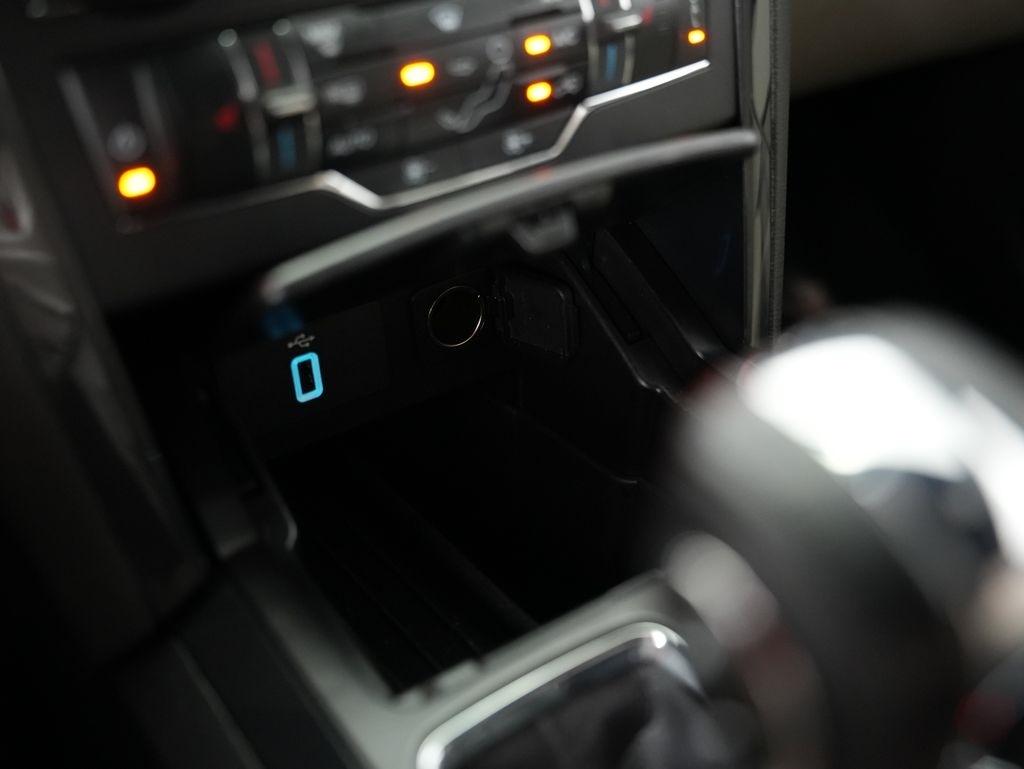 Ford Explorer XLT 4WD 2018