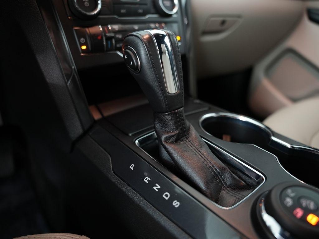 Ford Explorer XLT 4WD 2018
