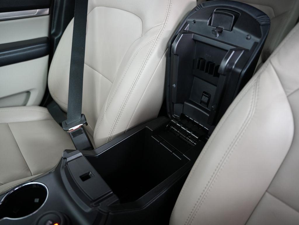 Ford Explorer XLT 4WD 2018