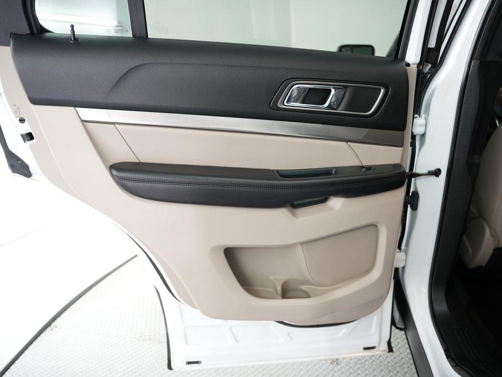 Ford Explorer XLT 4WD 2018