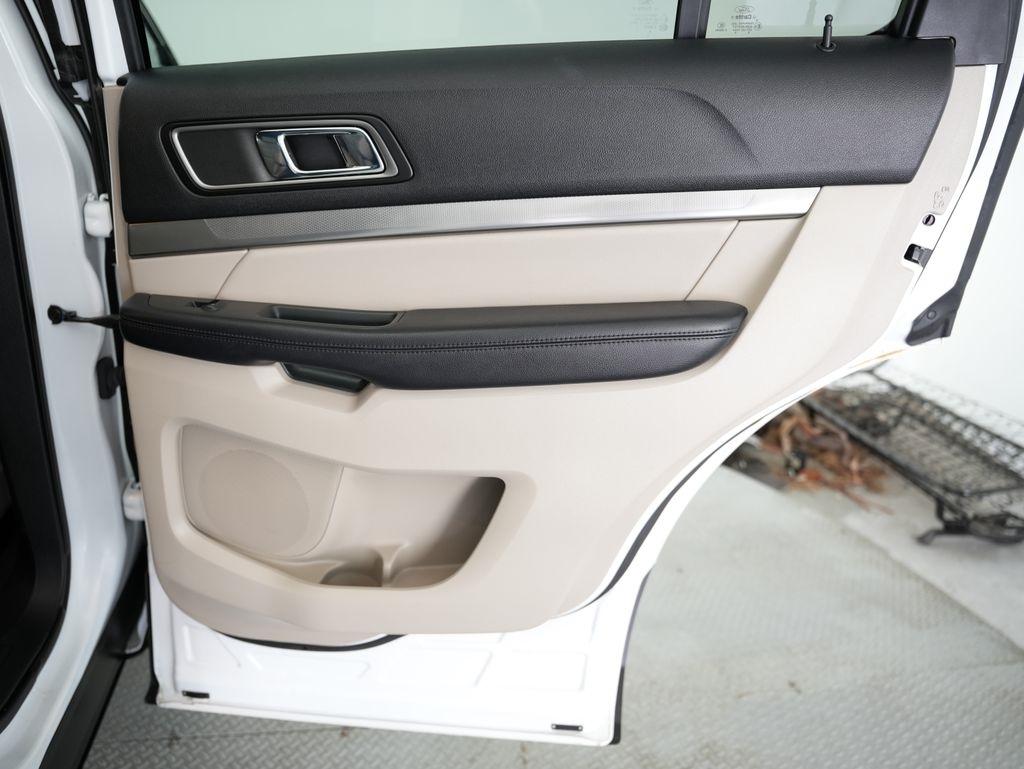 Ford Explorer XLT 4WD 2018