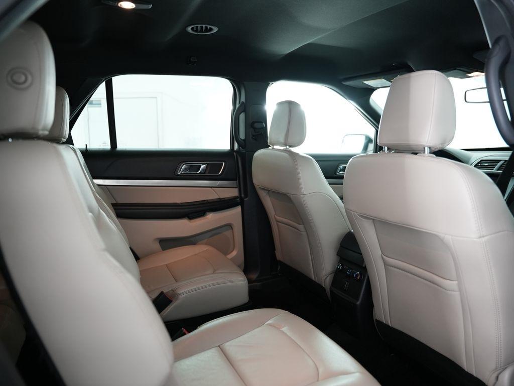 Ford Explorer XLT 4WD 2018