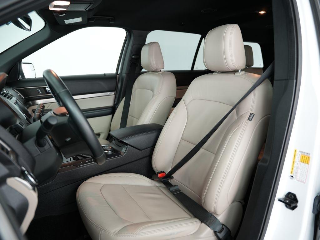 Ford Explorer XLT 4WD 2018