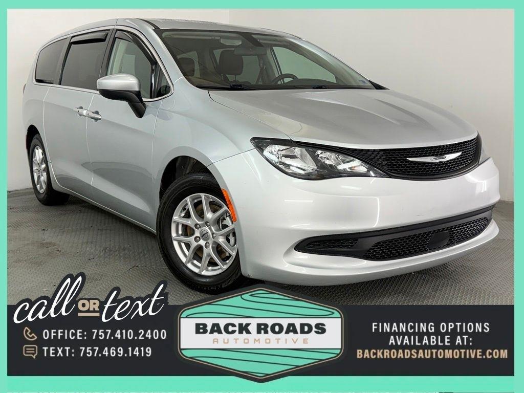 2022 Chrysler Voyager LX FWD