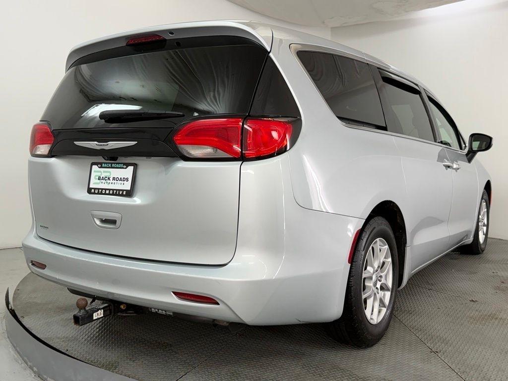 Chrysler Voyager LX FWD 2022