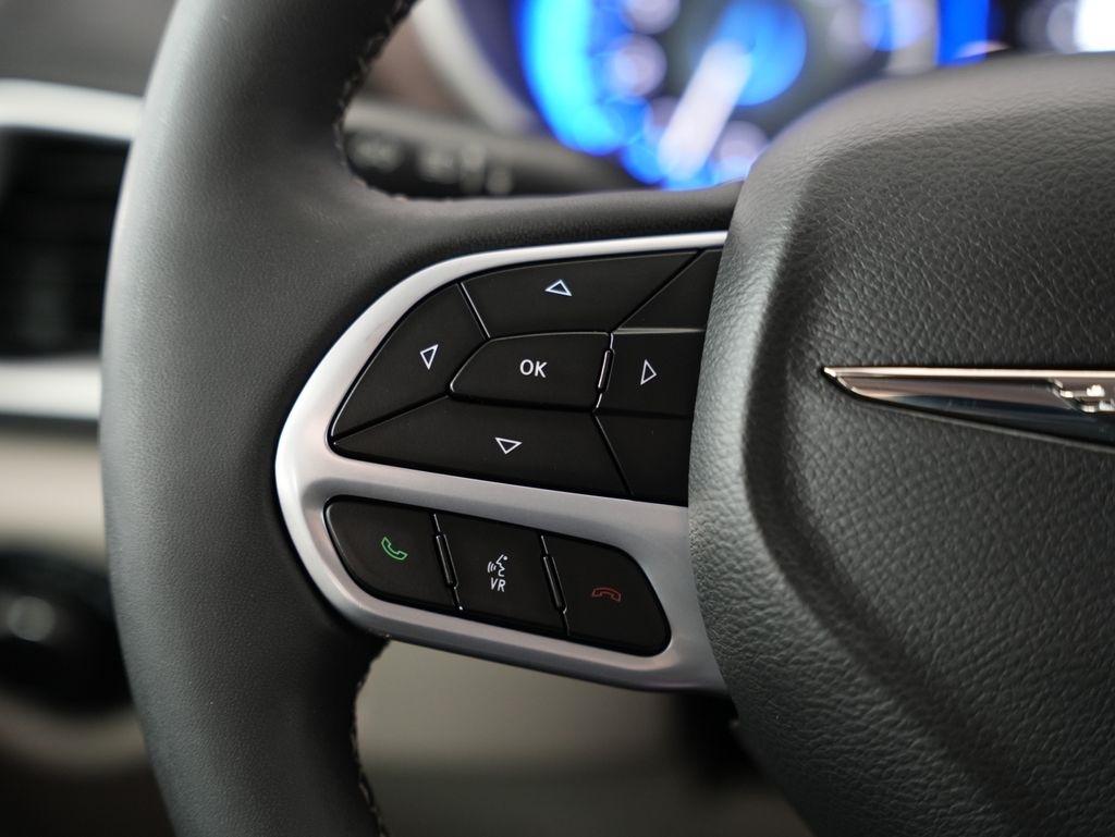 Chrysler Voyager LX FWD 2022