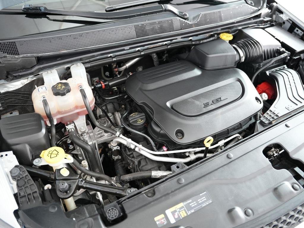 Chrysler Voyager LX FWD 2022