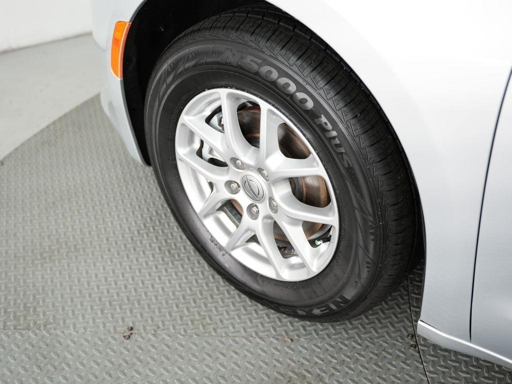 Chrysler Voyager LX FWD 2022
