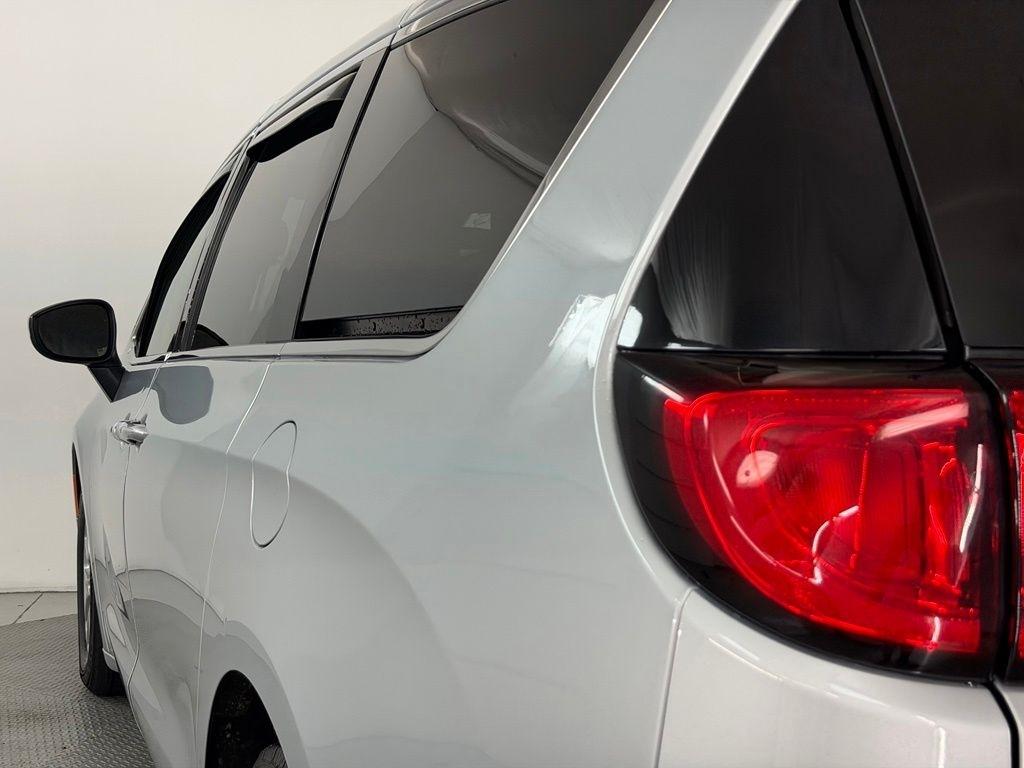 Chrysler Voyager LX FWD 2022