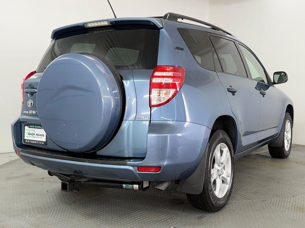 Toyota RAV4 4WD 4dr V6 5-Spd AT (Natl) 2010