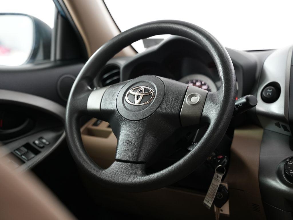 Toyota RAV4 4WD 4dr V6 5-Spd AT (Natl) 2010