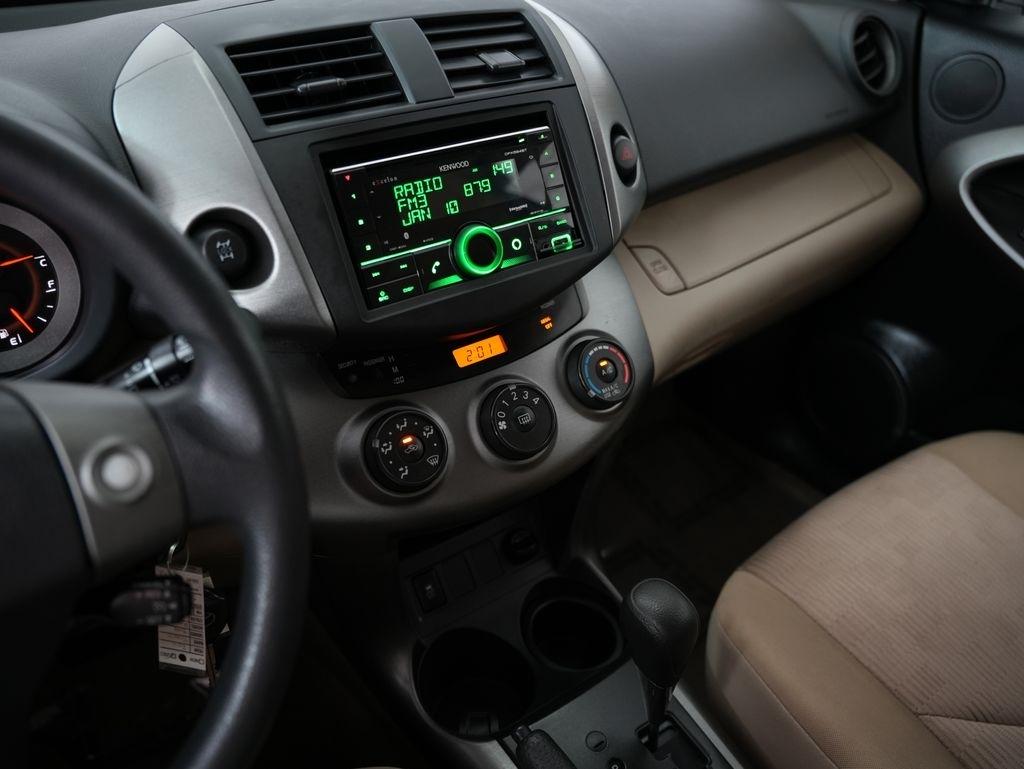 Toyota RAV4 4WD 4dr V6 5-Spd AT (Natl) 2010