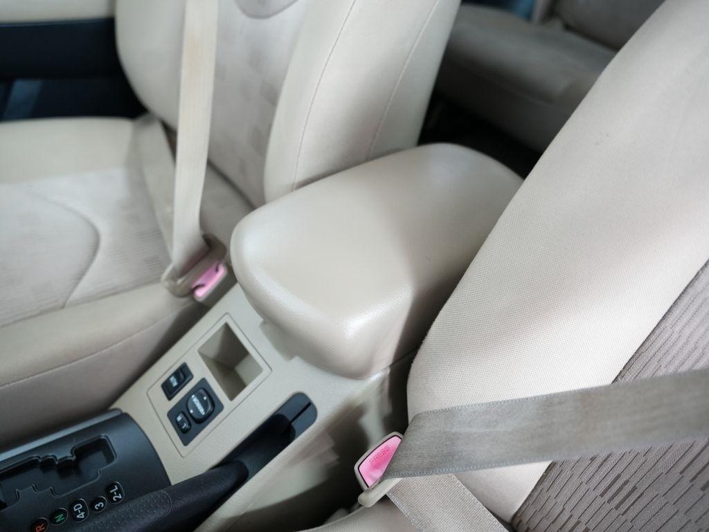 Toyota RAV4 4WD 4dr V6 5-Spd AT (Natl) 2010