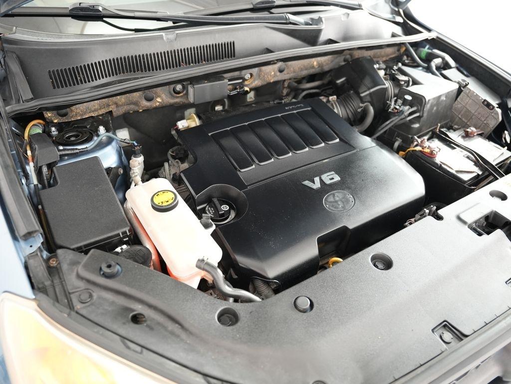 Toyota RAV4 4WD 4dr V6 5-Spd AT (Natl) 2010