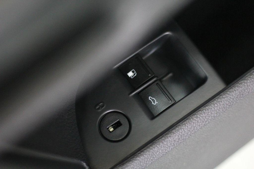 Volkswagen Jetta Sedan 4dr Auto Limited PZEV 2010