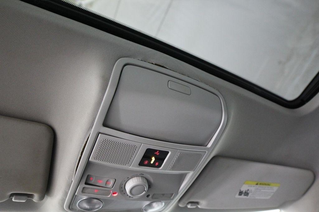 Volkswagen Jetta Sedan 4dr Auto Limited PZEV 2010
