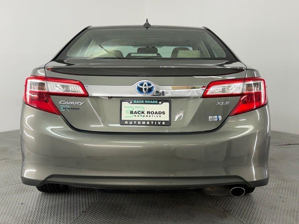 Toyota Camry Hybrid 4dr Sdn XLE (Natl) 2013