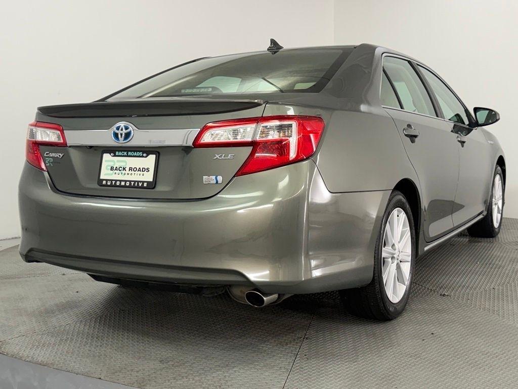 Toyota Camry Hybrid 4dr Sdn XLE (Natl) 2013