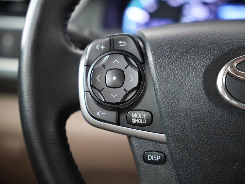 Toyota Camry Hybrid 4dr Sdn XLE (Natl) 2013