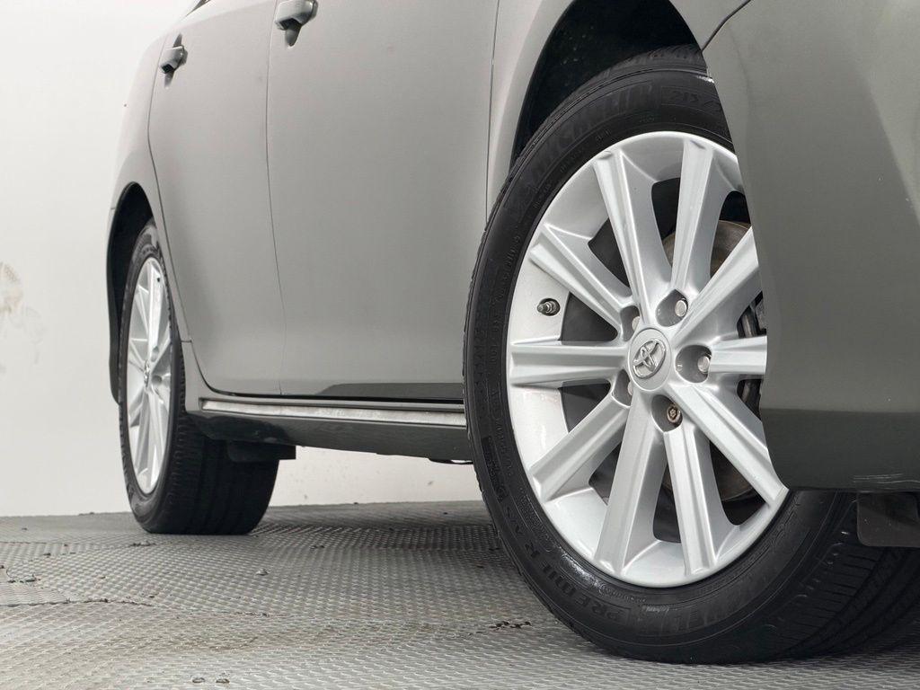 Toyota Camry Hybrid 4dr Sdn XLE (Natl) 2013