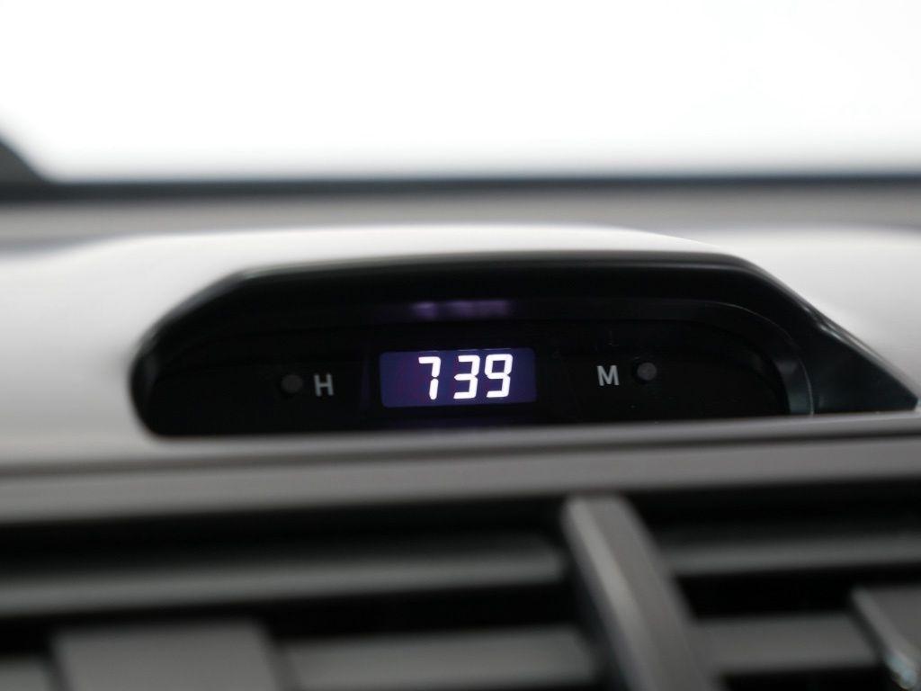 Toyota Camry Hybrid 4dr Sdn XLE (Natl) 2013