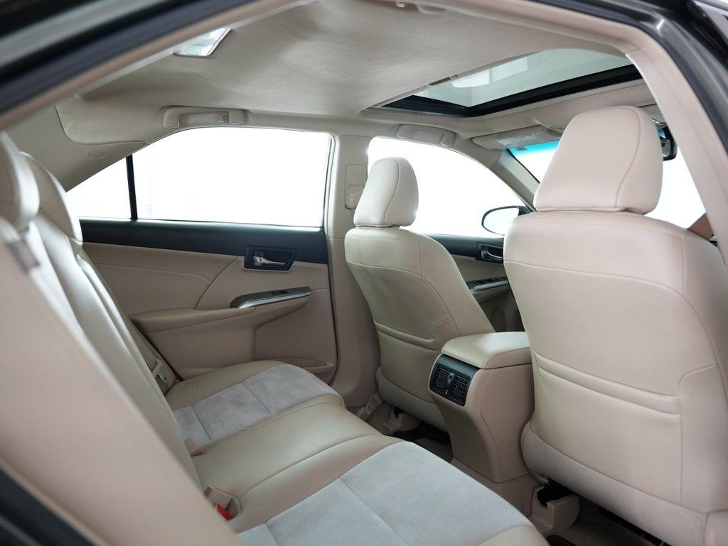 Toyota Camry Hybrid 4dr Sdn XLE (Natl) 2013