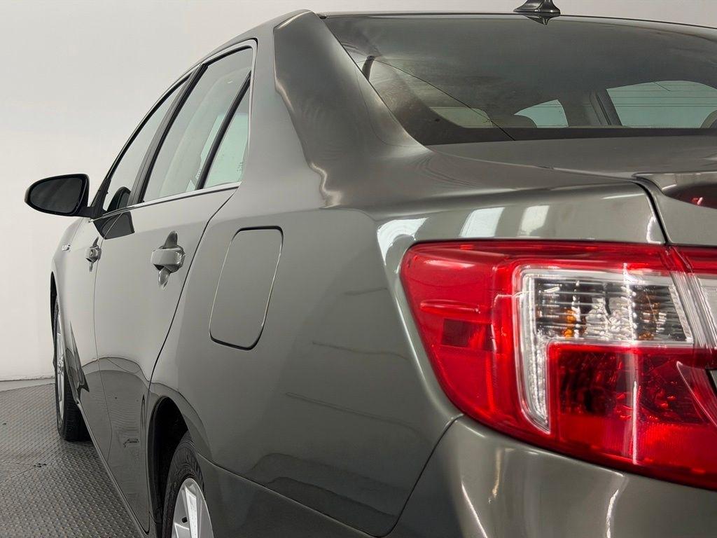 Toyota Camry Hybrid 4dr Sdn XLE (Natl) 2013
