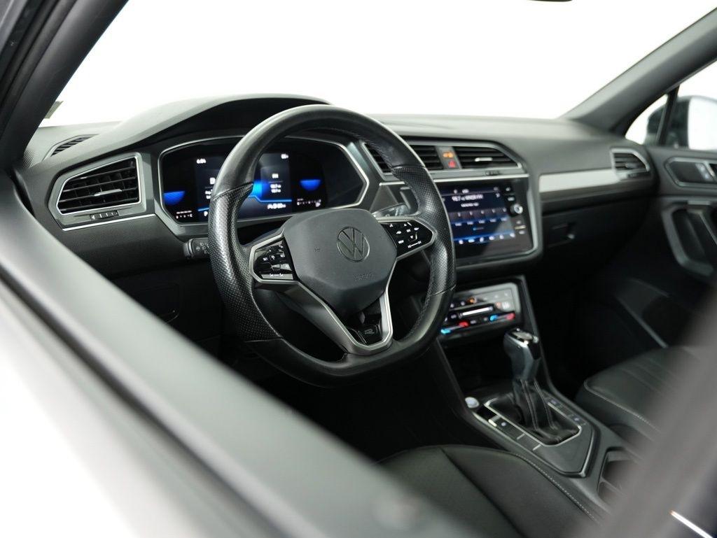 Volkswagen Tiguan 2.0T SE R-Line Black FWD 2023