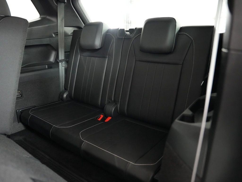 Volkswagen Tiguan 2.0T SE R-Line Black FWD 2023