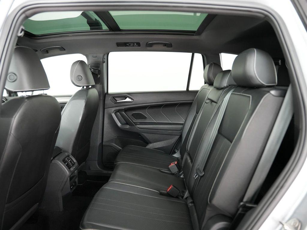 Volkswagen Tiguan 2.0T SE R-Line Black FWD 2023
