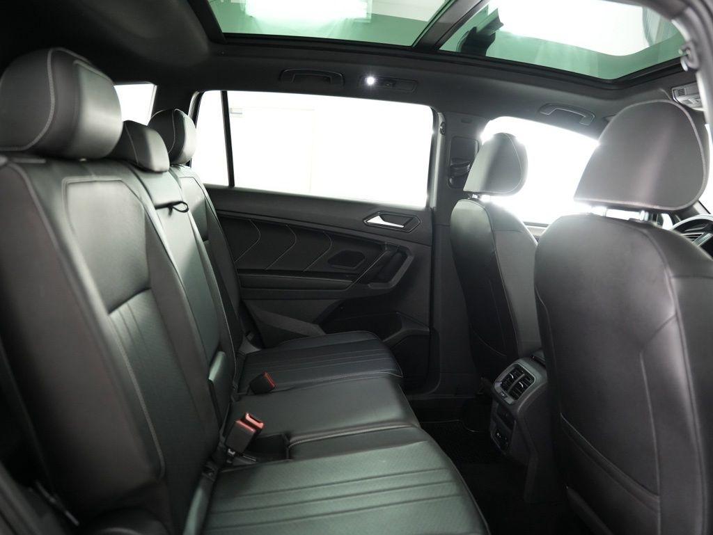 Volkswagen Tiguan 2.0T SE R-Line Black FWD 2023