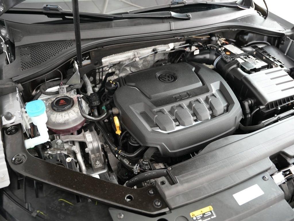Volkswagen Tiguan 2.0T SE R-Line Black FWD 2023