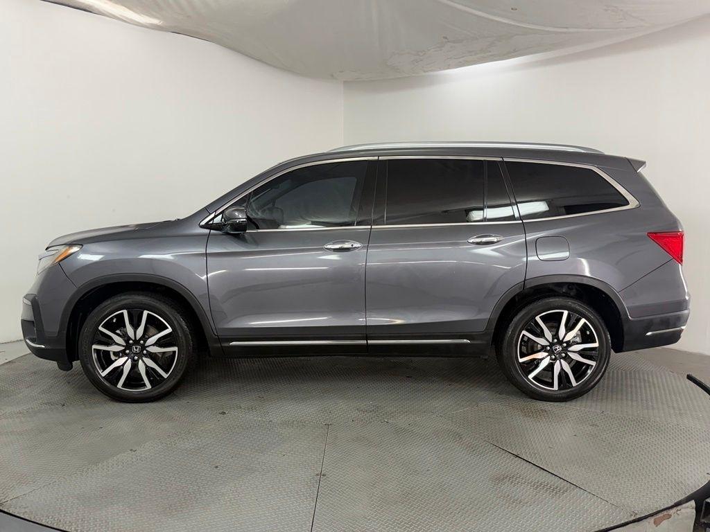 Honda Pilot Touring 8-Passenger 2WD 2020