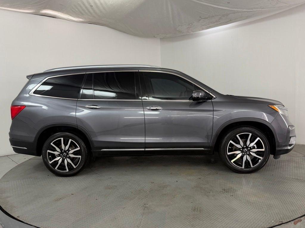 Honda Pilot Touring 8-Passenger 2WD 2020