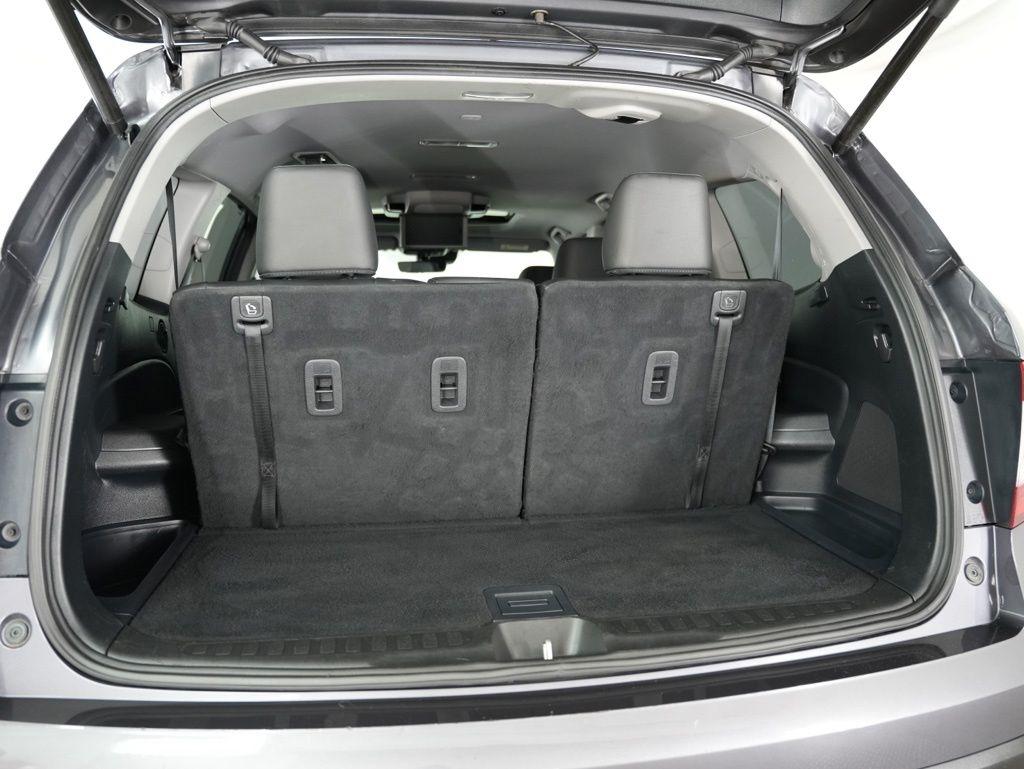 Honda Pilot Touring 8-Passenger 2WD 2020