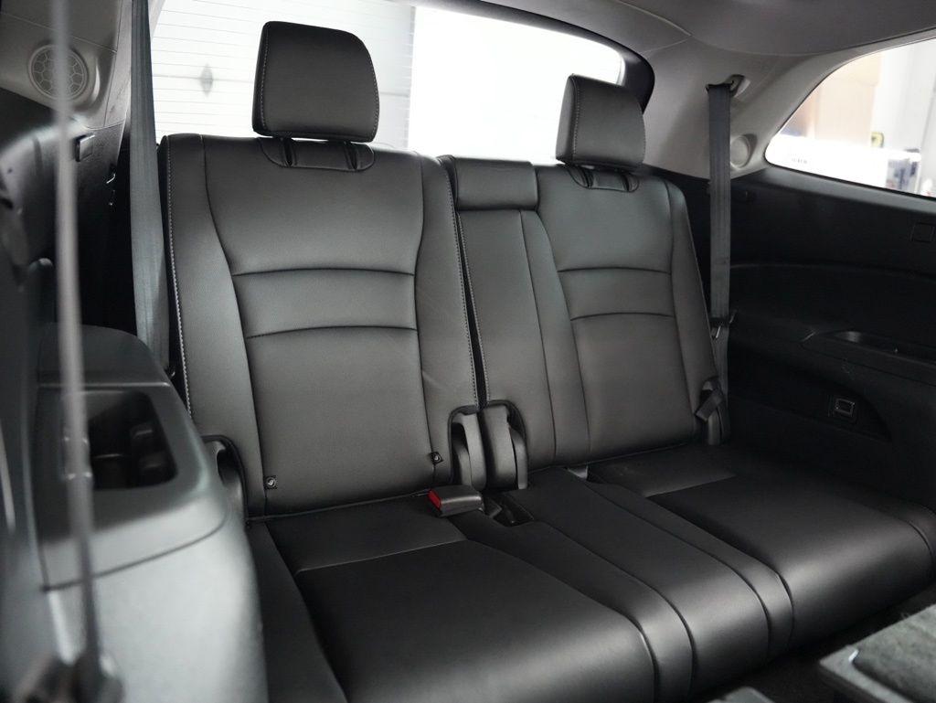 Honda Pilot Touring 8-Passenger 2WD 2020
