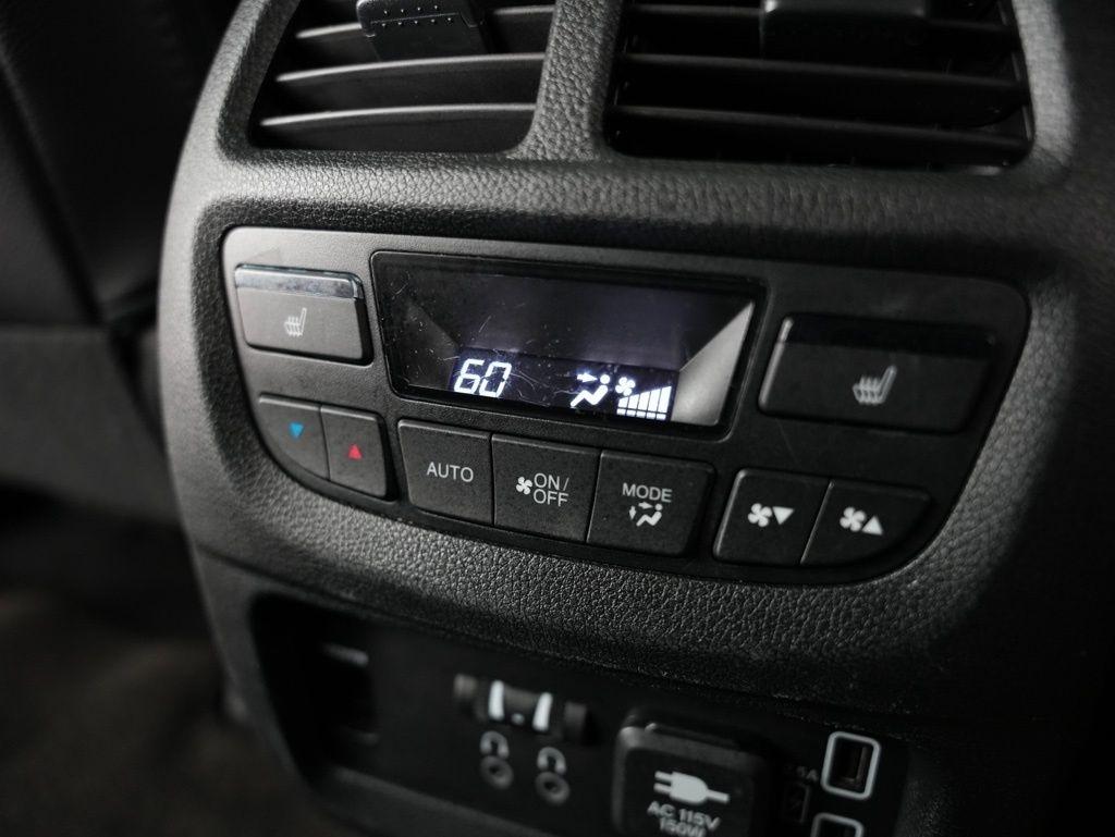 Honda Pilot Touring 8-Passenger 2WD 2020
