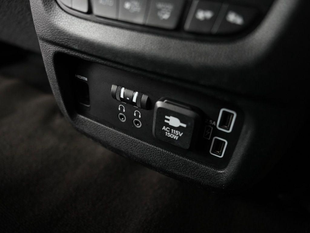 Honda Pilot Touring 8-Passenger 2WD 2020