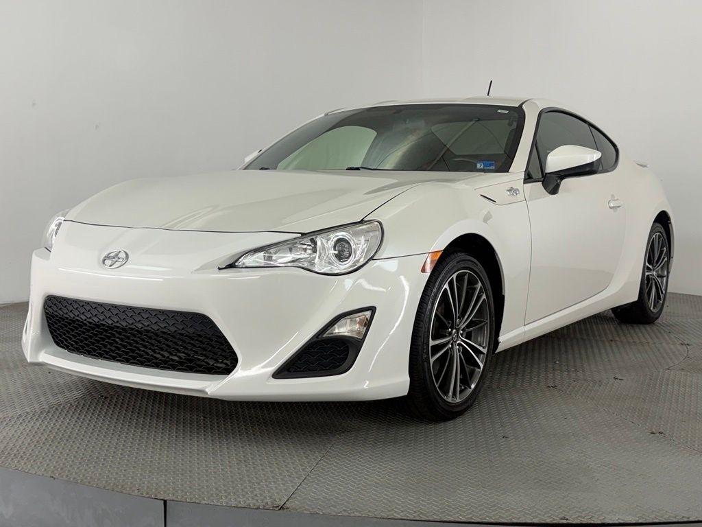 Scion FR-S 2dr Cpe Man (Natl) 2013