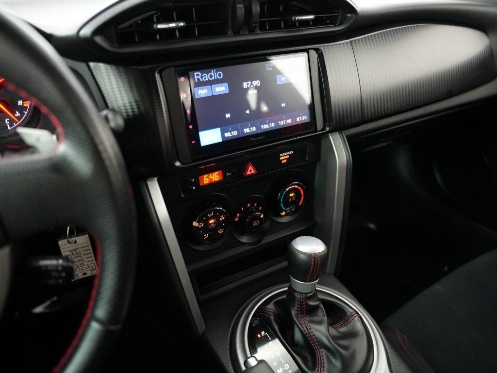 Scion FR-S 2dr Cpe Man (Natl) 2013