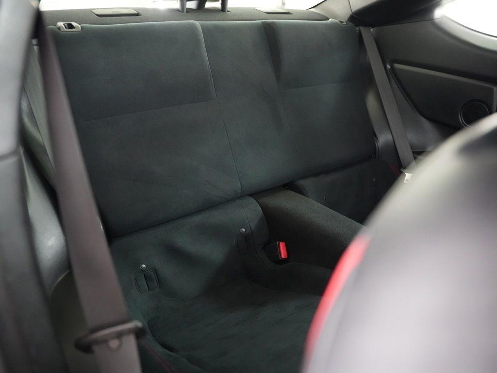 Scion FR-S 2dr Cpe Man (Natl) 2013