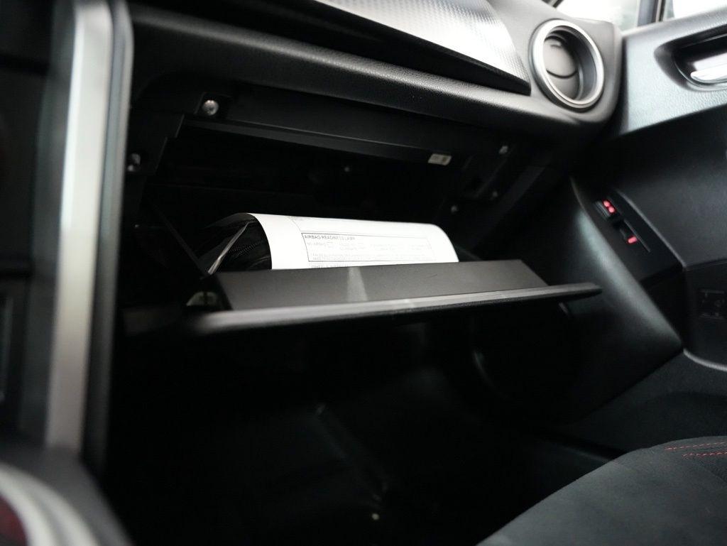 Scion FR-S 2dr Cpe Man (Natl) 2013