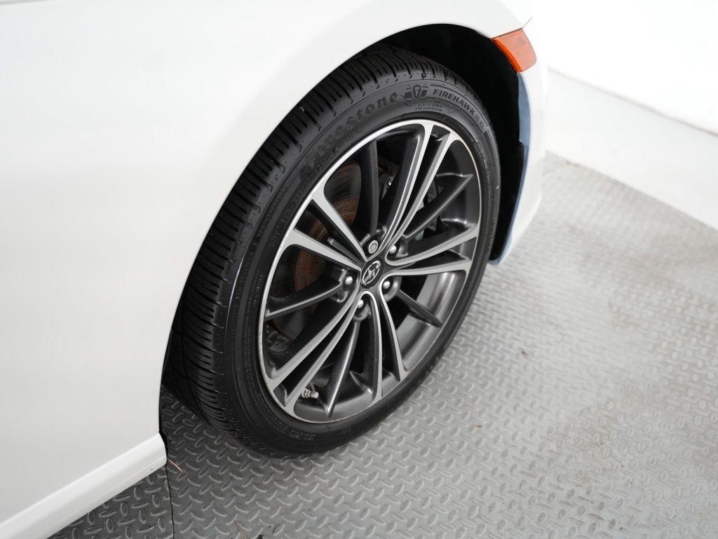 Scion FR-S 2dr Cpe Man (Natl) 2013