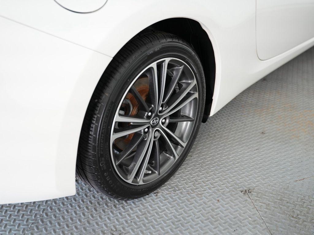 Scion FR-S 2dr Cpe Man (Natl) 2013